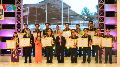 Tôn vinh hoạt động sáng tạo Khoa Học & Công Nghệ Việt Nam